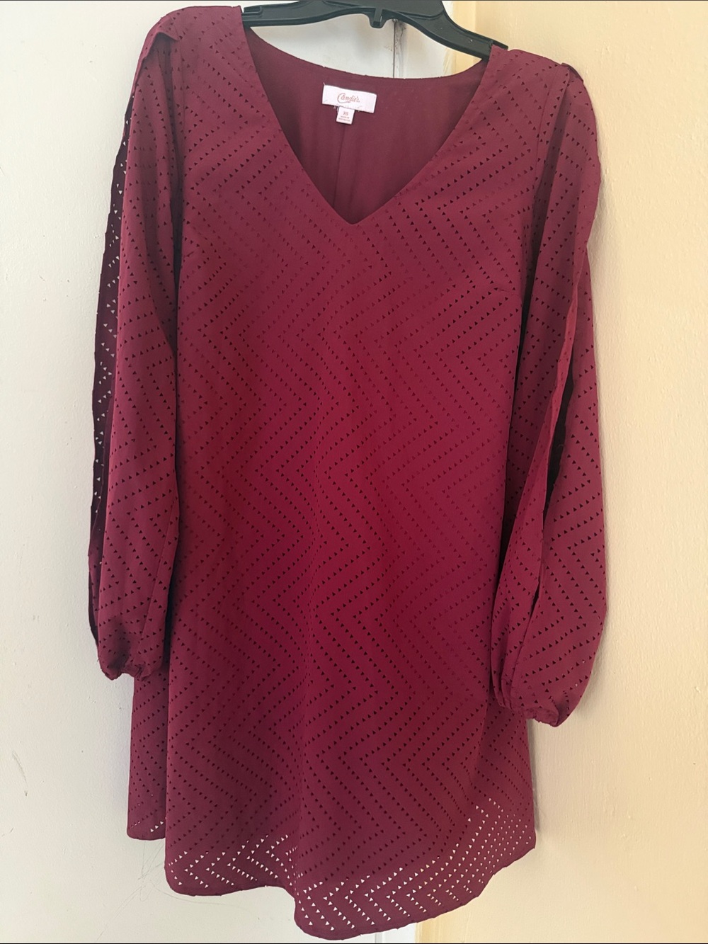 Candie's Burgundy V-Neck Eyelet Tunic